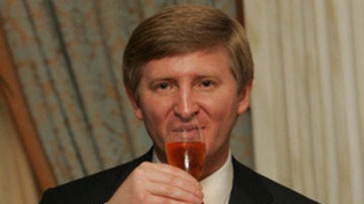 Ахметов купил половину акций "Запорожстали"