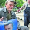 Киевлянин лечит бессоницу и импотенцию портретом Януковича