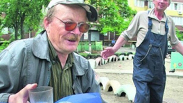 Киевлянин лечит бессоницу и импотенцию портретом Януковича