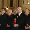Янукович почтил память жертв "сталинской машины"