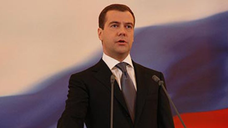 "Коммерсантъ": Дмитрий Медведев долетит до середины Днепра