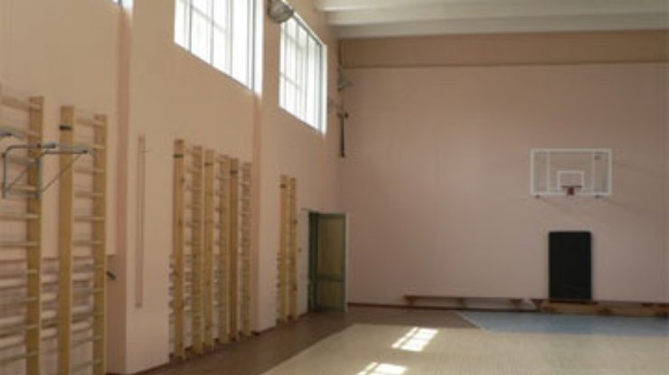 На уроке физкультуры в Одесской области умер школьник