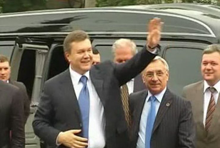 Янукович провел заседание комитета по экономическим реформам