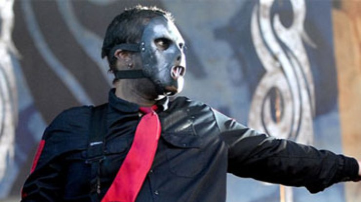 Басист Slipknot найден мертвым
