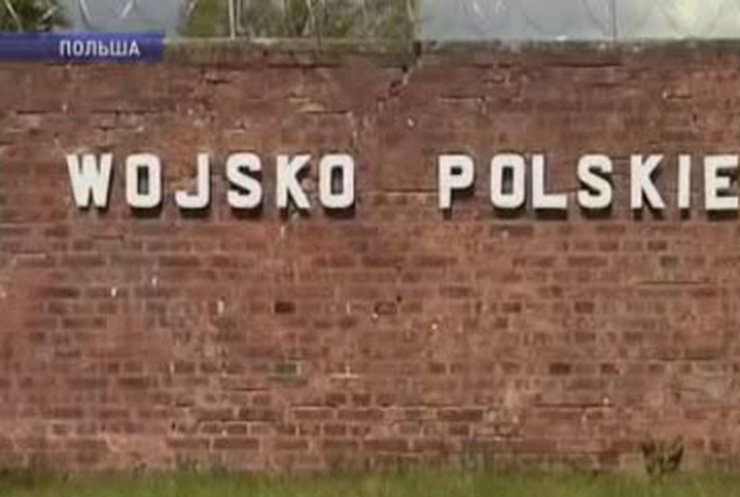 В Польшу привезли американские ракетные установки