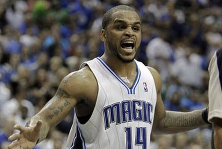 НБА: "Орландо" сокращает отрыв в серии с "Бостоном"