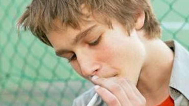 Депутаты хотят штрафовать несовершеннолетних за курение
