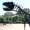 Житель Казахстана в знак протеста соорудил металлического динозавра