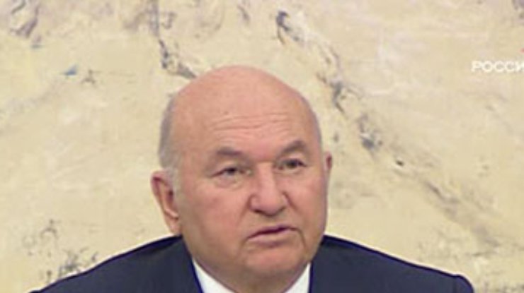 РГ: Лужкову дали "зеленый"