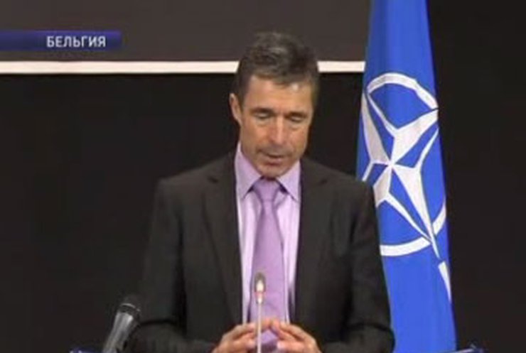 НАТО уважает решение Украины не вступать в военные организации