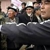 В беспорядках в Кыргызстане погибли 49 человек