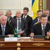 Янукович и Азаров говорят, что ВВП вырос на 6,1%