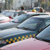 Киевские таксисты требуют доплачивать за воздух