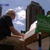 В Нью-Йорке на улицах появились фортепиано