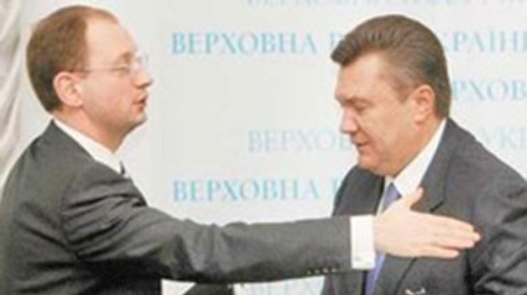 Яценюк: Янукович рано или поздно лопнет