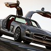 Mercedes назвал сроки появления электрического суперкара SLS