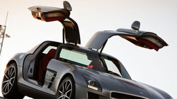 Mercedes назвал сроки появления электрического суперкара SLS