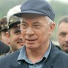 Азаров: Власть работает для молодежи