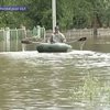 Жителям Черновицкой области привезли воду, хлеб и медикаменты