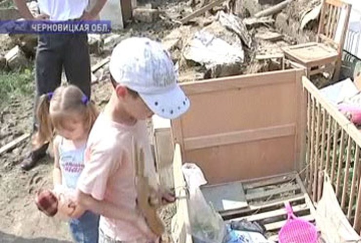 На Буковине без крыши над головой остались 36 семей