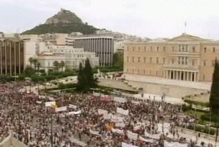 В Греции и Португалии проходят масштабные забастовки