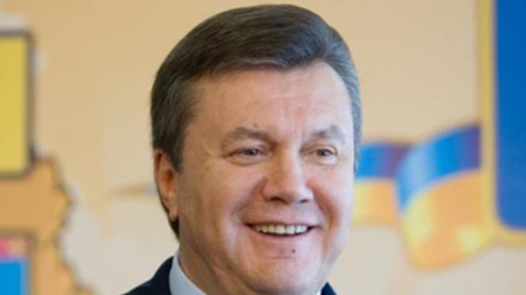 МК: Юбилей Януковича спрятали от крымчан