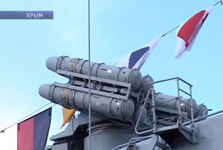 Французкий фрегат зашел в Севастополь
