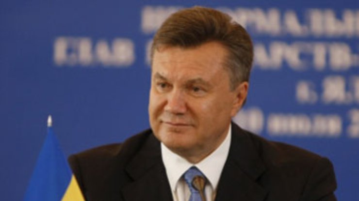 Янукович подписал закон о рынке газа