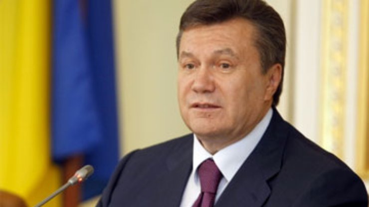 Янукович поручил Могилеву защищать журналистов