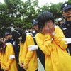 В Китае полиция откажется от "позорных шествий" проституток