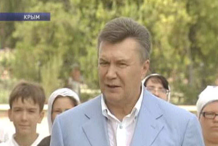 Янукович поздравил украинцев с 1022-й годовщиной Крещения Киевской Руси
