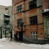 В Черновцах джип протаранил жилой дом