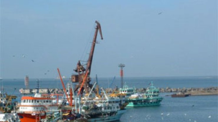 В Грузии украинских моряков освободили под залог