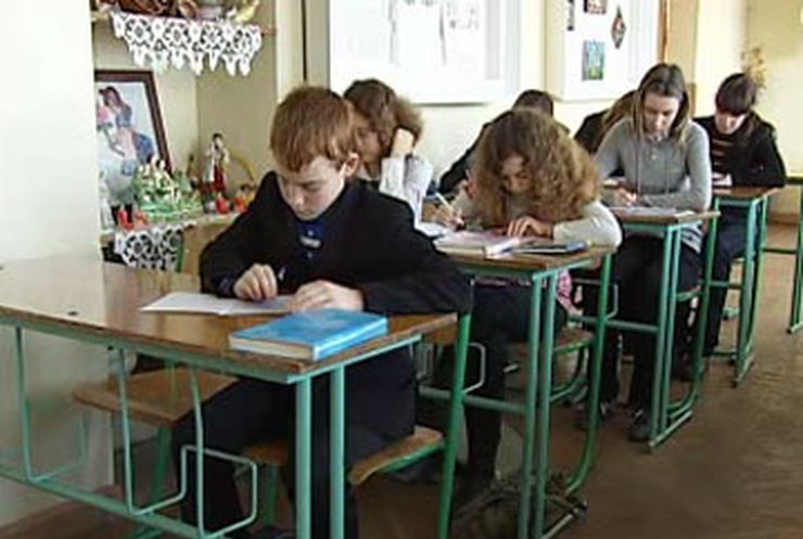 Киевским школам предоставили финансовую независимость