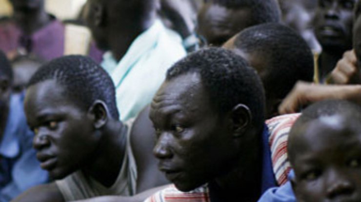 В Судане 19 человек осудили за ношение женской одежды