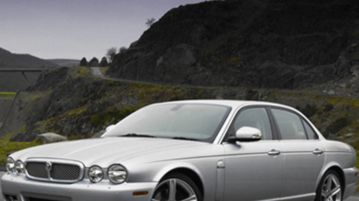 Рост продаж вызвал нехватку двигателей для Jaguar и Land Rover