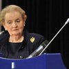 Маккейн и Олбрайт "освистали" закон о выборах в Украине