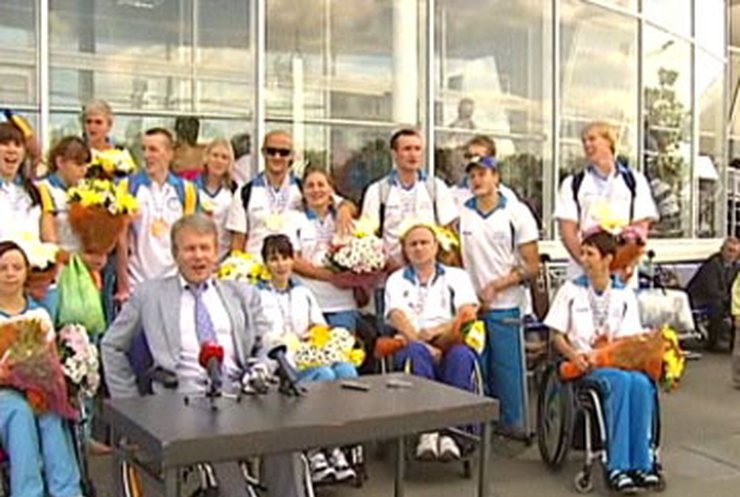 Пловцы-параолимпийцы привезли в Украину 21 золотую медаль