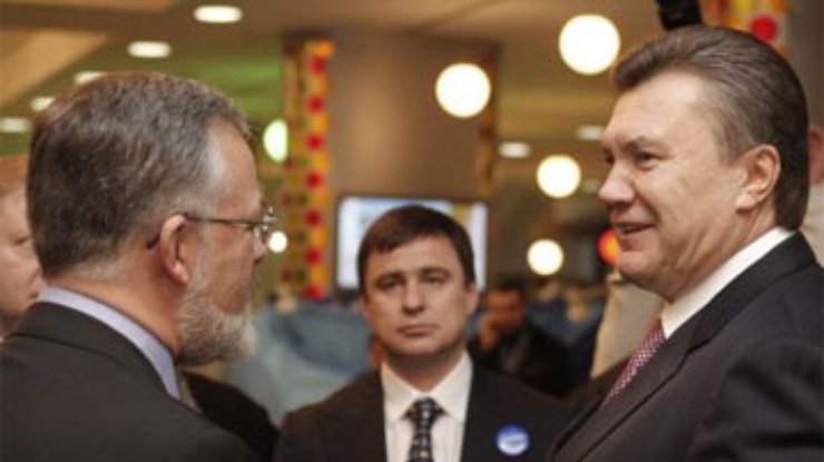 Янукович решил сократить количество вузов