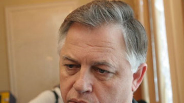 Симоненко предлагает запретить повышать тарифы ЖКХ