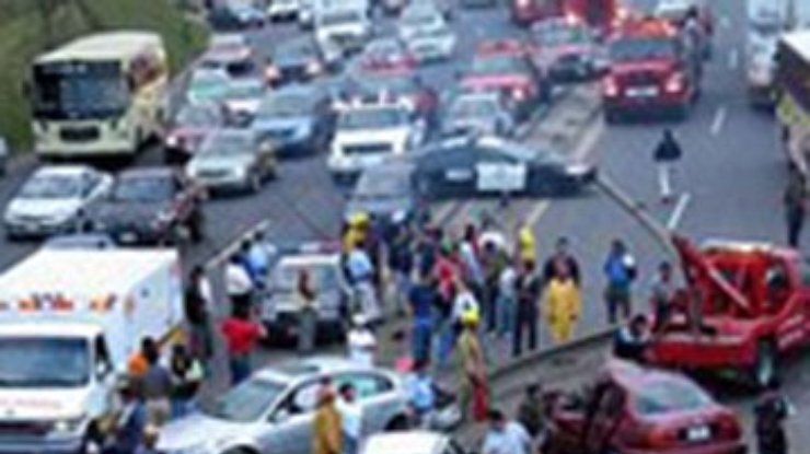 В Аризоне столкнулись 69 автомобилей