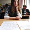 Треть украинцев оценивает качество школьного образования на "3"