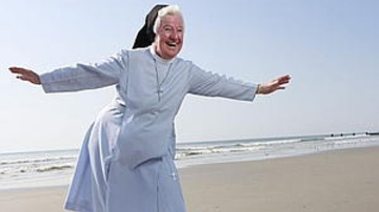 Американские монахини проведут соревнования по серфингу