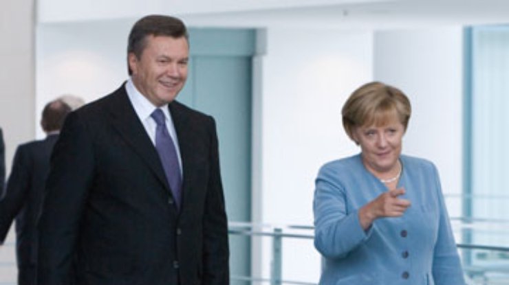Янукович сдал немецкий