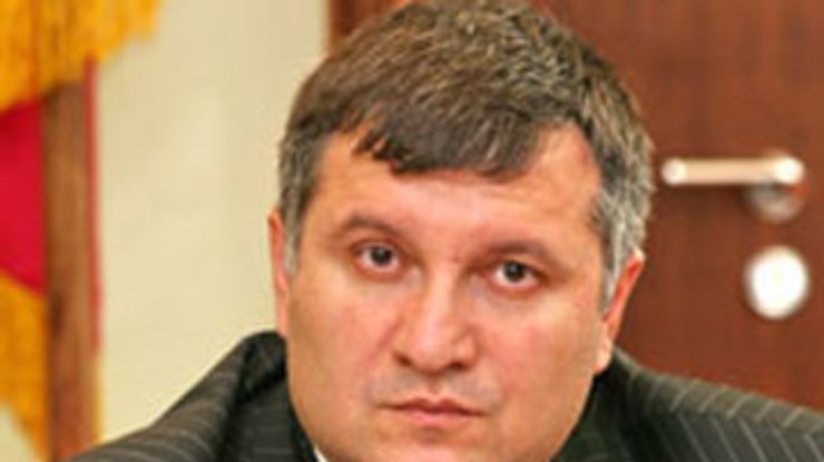 Авакова выставили против Кернеса