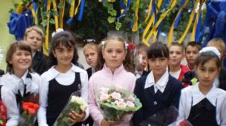23 школам на Харьковщине вернули имена героев СССР
