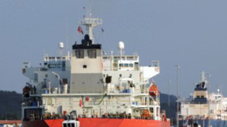 Пьяная датчанка блокировала движение российских танкеров