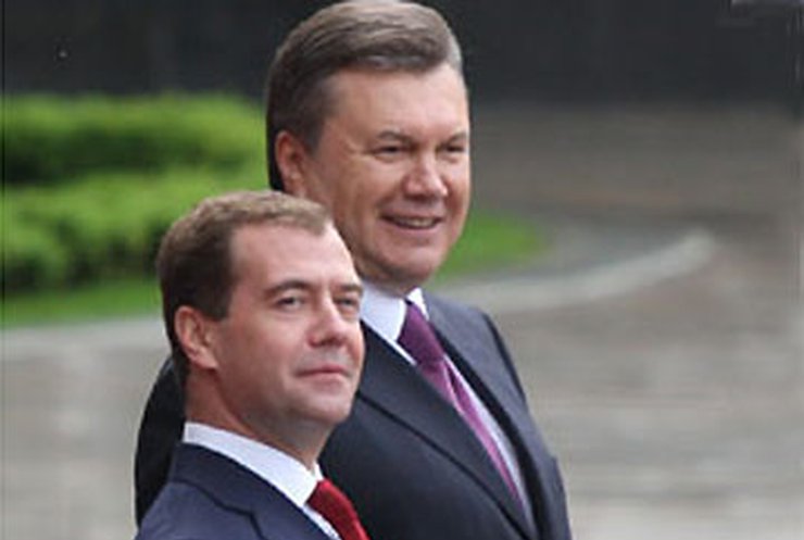 Янукович и Медведев приехали в Глухов