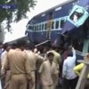 В Индии столкнулись поезда: Десятки раненых
