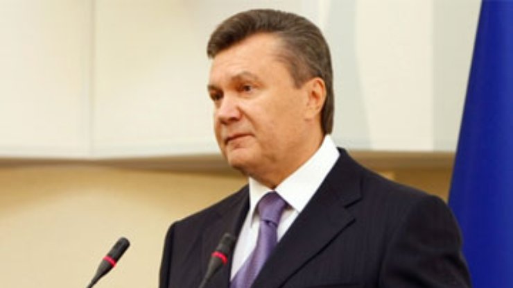 Янукович хочет рассекретить архивы по Голодомору